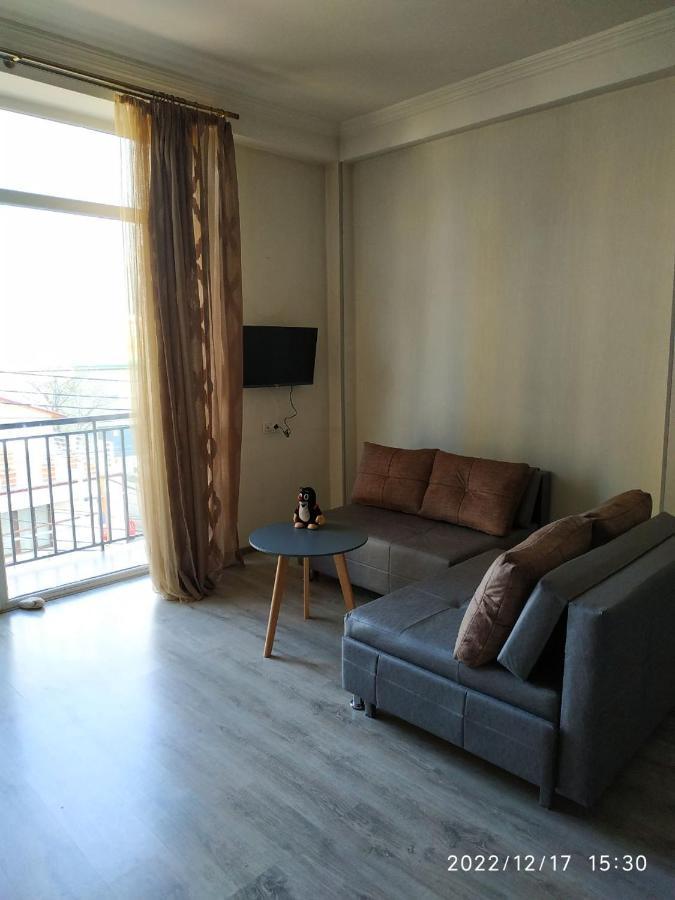 Apartment Sandra Tbilisi Eksteriør bilde